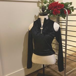 Black Velvet Butterfly zip off shoulder crop top